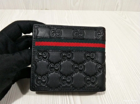 Hyper Peter GUCCI WALLET 0818
